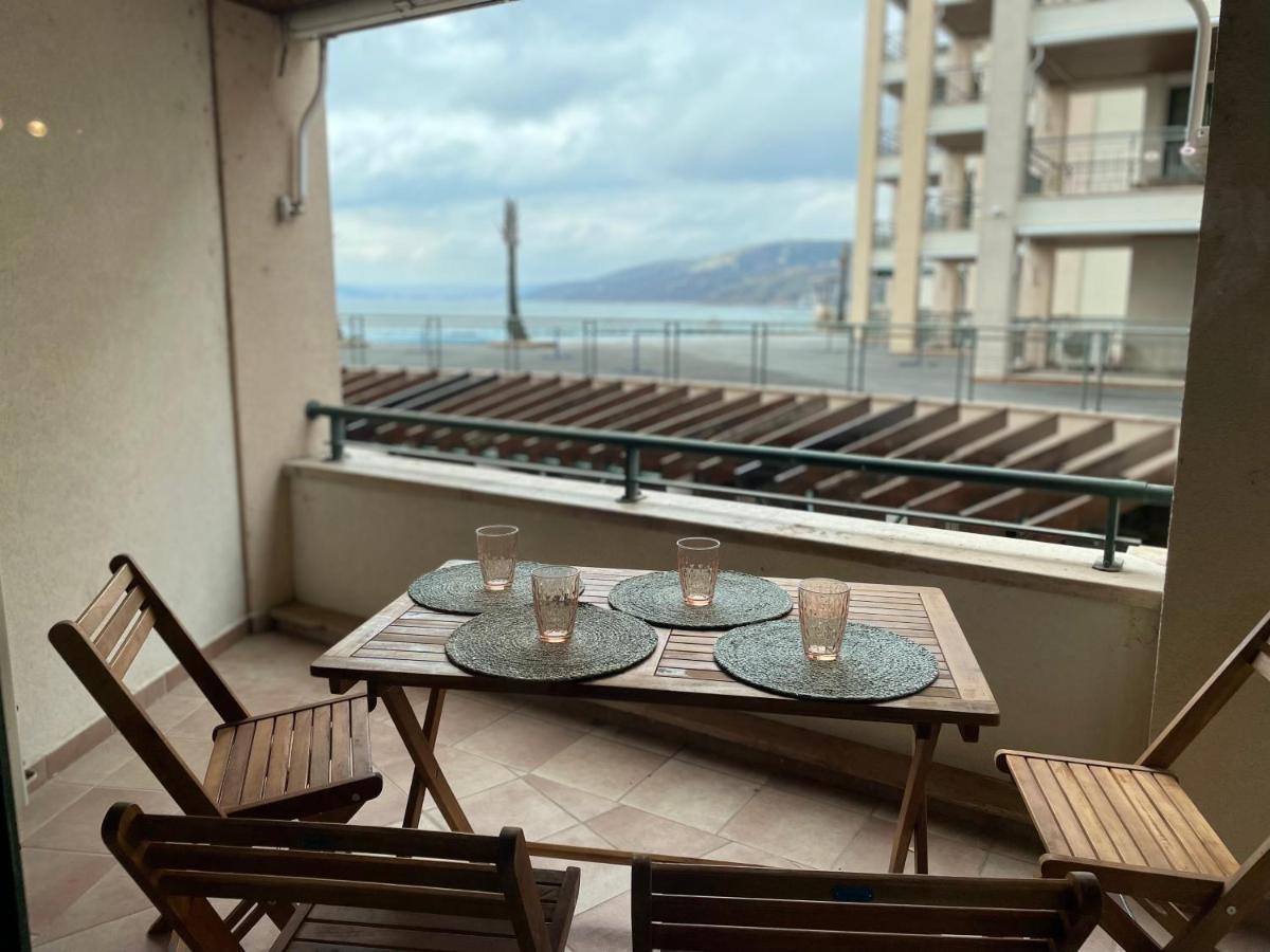 Marina Balchik Apartment מראה חיצוני תמונה
