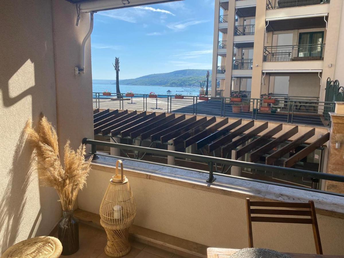 Marina Balchik Apartment מראה חיצוני תמונה